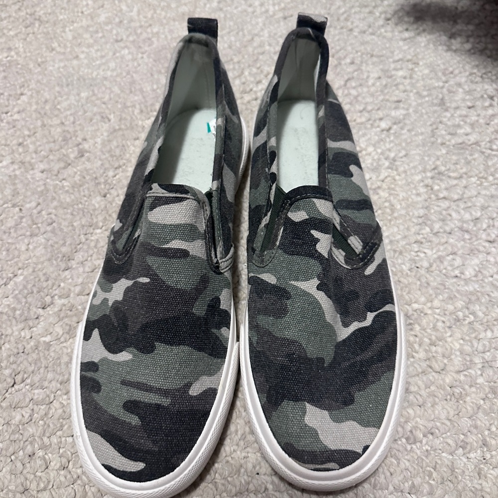 Camouflage Slip-On Sneakers